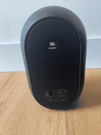 Renting out: JBL Stereo Speakers