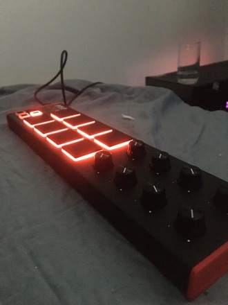 Renting out: Akai LPD8