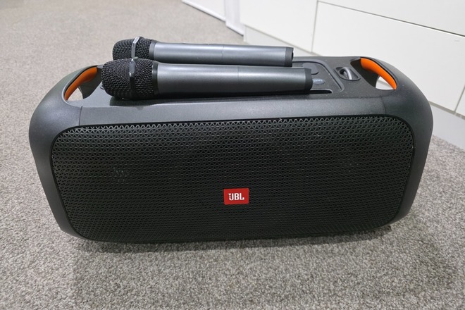 Renting out: JBL partybox in the go
