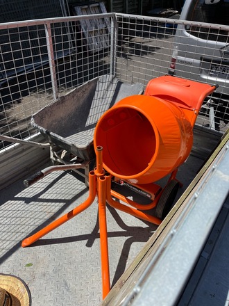 Renting out: Concrete Mortar Mixer 