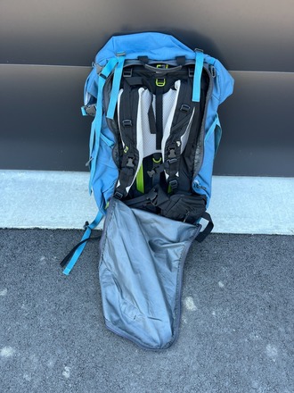 Renting out: Kathmandu Womans Pack